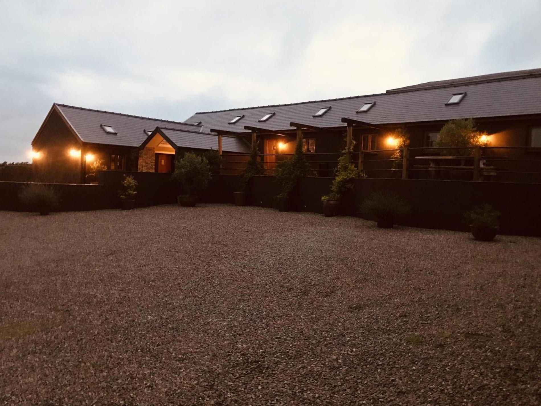 Lavender - Luxurious Barn Conversion - Blossom Farm Johnston 外观 照片